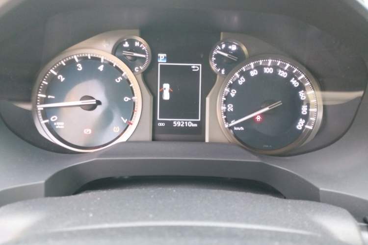 Used Toyota Prado 2018 3.5L Automatic TX-L Odometer Close Up