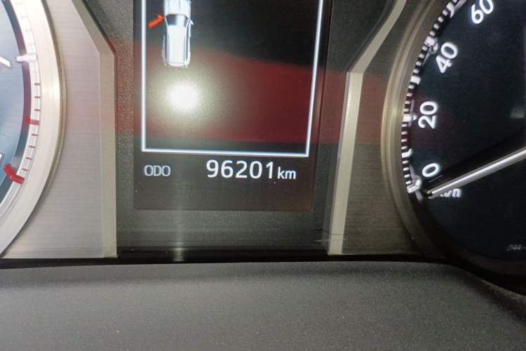Used Toyota Prado 2018 3.5L Automatic TX-L NAVI Odometer Close Up