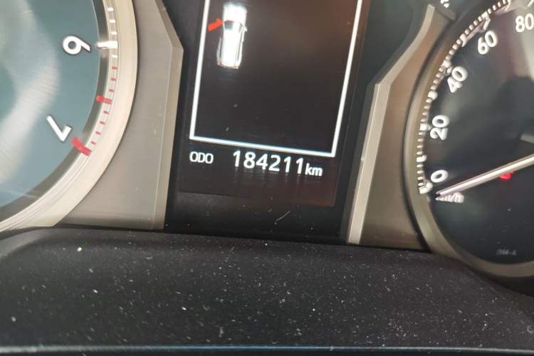 Used Toyota Prado 2018 3.5L Automatic TX-L NAVI with Rear-Mounted Spare Tire Odometer Close Up