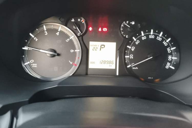 Used Toyota Prado 2018 3.5L Automatic SX Odometer Close Up