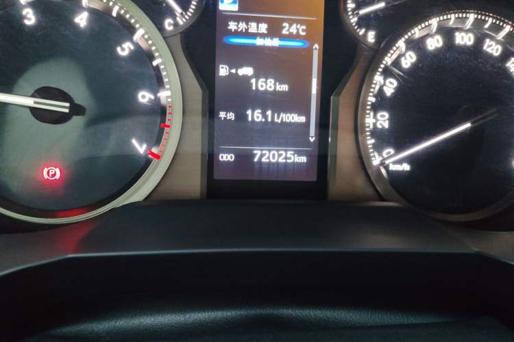Used Toyota Prado 2018 3.5L Automatic TX-L with Rear-Mounted Spare Tire Odometer Close Up