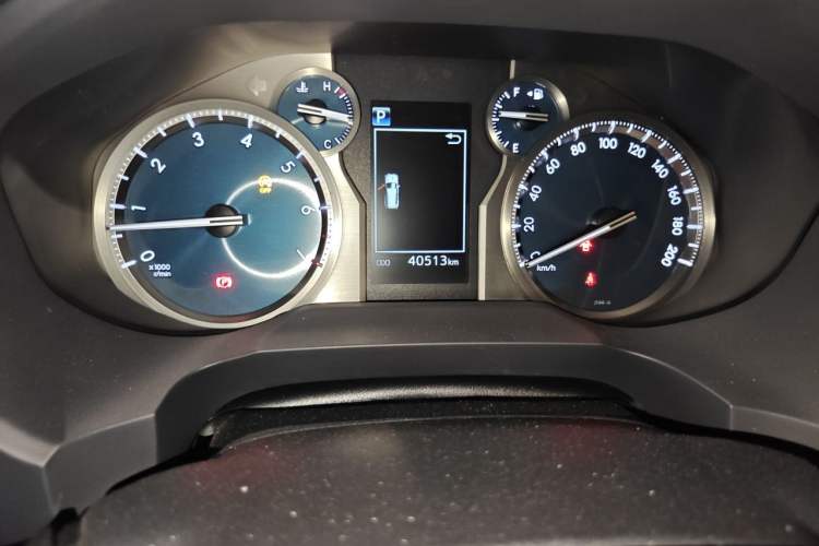 Used Toyota Prado 2018 3.5L Automatic TX-L with Rear-Mounted Spare Tire Odometer Close Up
