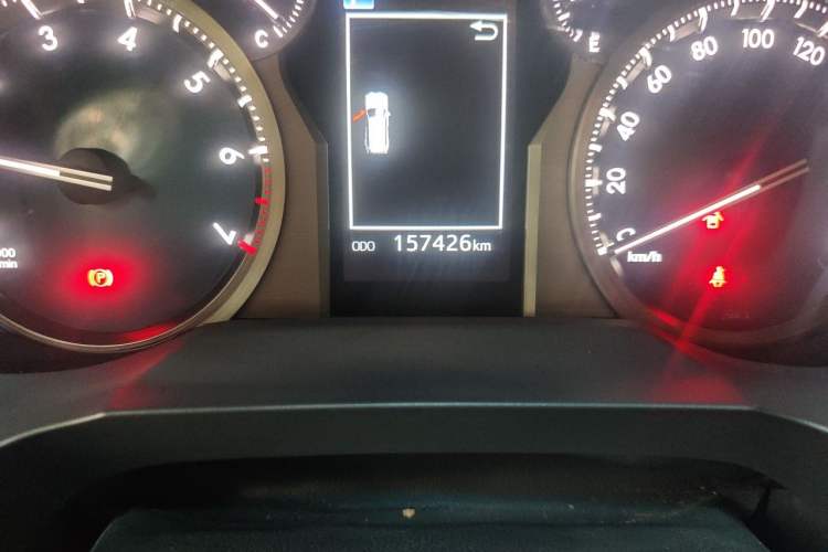 Used Toyota Prado 2018 3.5L Automatic TX-L with Rear-Mounted Spare Tire Odometer Close Up