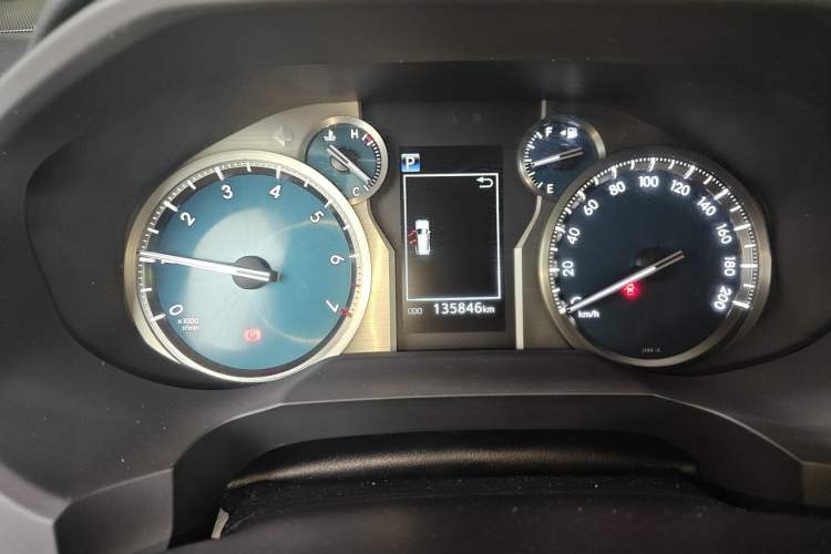 Used Toyota Prado 2018 3.5L Automatic TX-L NAVI Odometer Close Up
