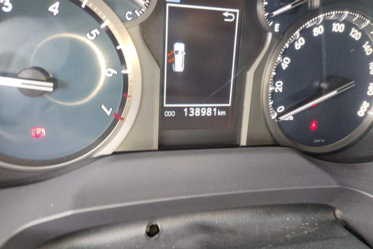 Used Toyota Prado 2018 3.5L Automatic TX-L NAVI Odometer Close Up