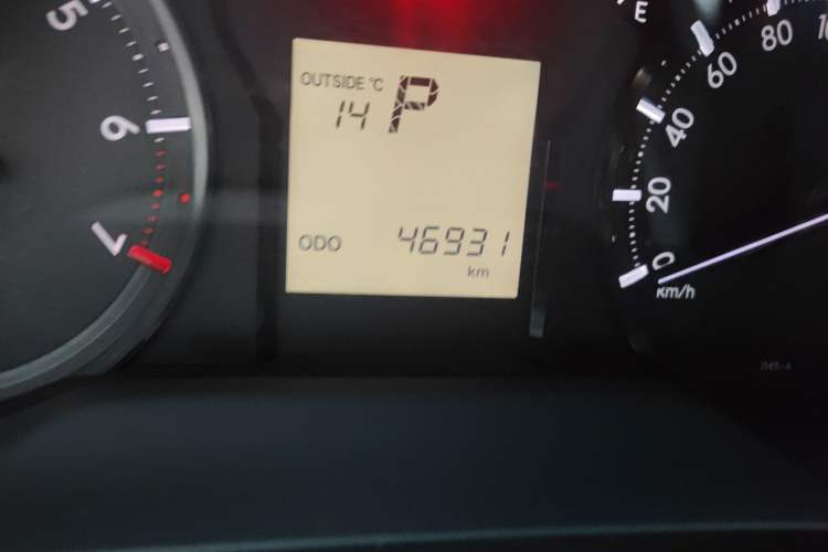 Used Toyota Prado 2018 3.5L Automatic TX Odometer Close Up