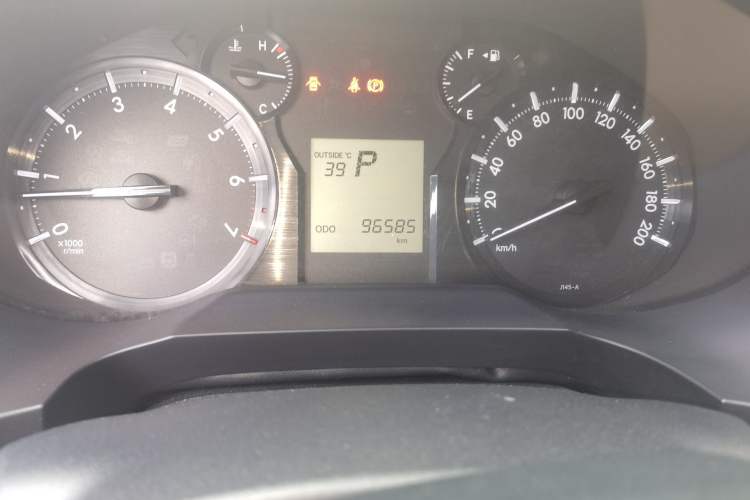 Used Toyota Prado 2018 3.5L Automatic SX Odometer Close Up