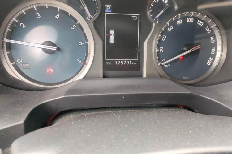 Used Toyota Prado 2018 3.5L Automatic TX-L with Rear-Mounted Spare Tire Odometer Close Up