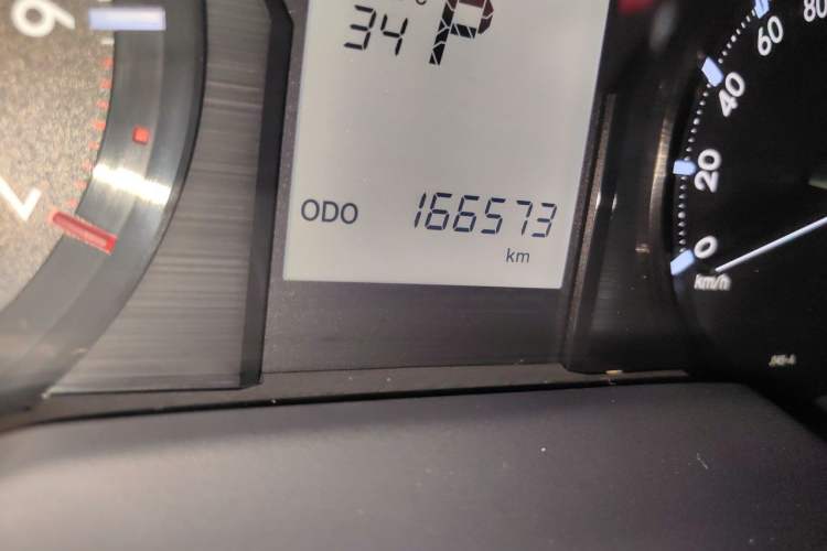 Used Toyota Prado 2018 3.5L Automatic TX Odometer Close Up