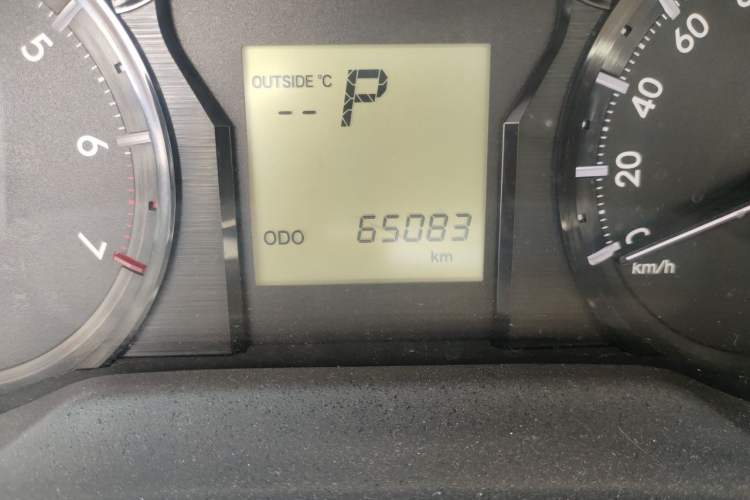 Used Toyota Prado 2018 3.5L Automatic SX Odometer Close Up