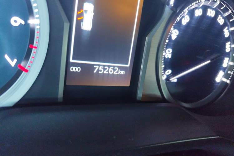 Used Toyota Prado 2018 3.5L Automatic TX-L NAVI Odometer Close Up