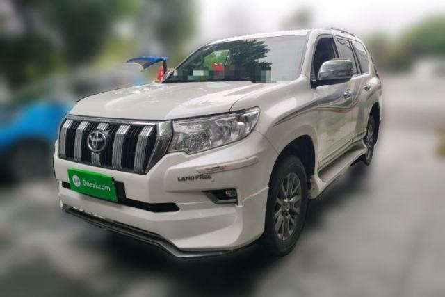 Used Toyota Prado Manufactured in 2019, seven seats, gasoline, automatic, 2.7-liter engine, no sunroof