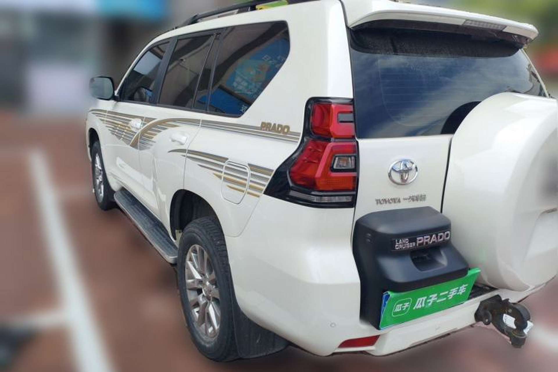 Used Toyota Prado 2018 3.5L Automatic TX-L with Rear-Mounted Spare Tire Rear Left 45 Deg