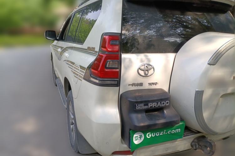 Used Toyota Prado 2018 3.5L Automatic TX-L with Rear-Mounted Spare Tire Rear Left 45 Deg