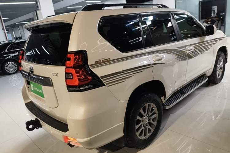 Used Toyota Prado 2018 3.5L Automatic TX-L Rear Right 45 Deg