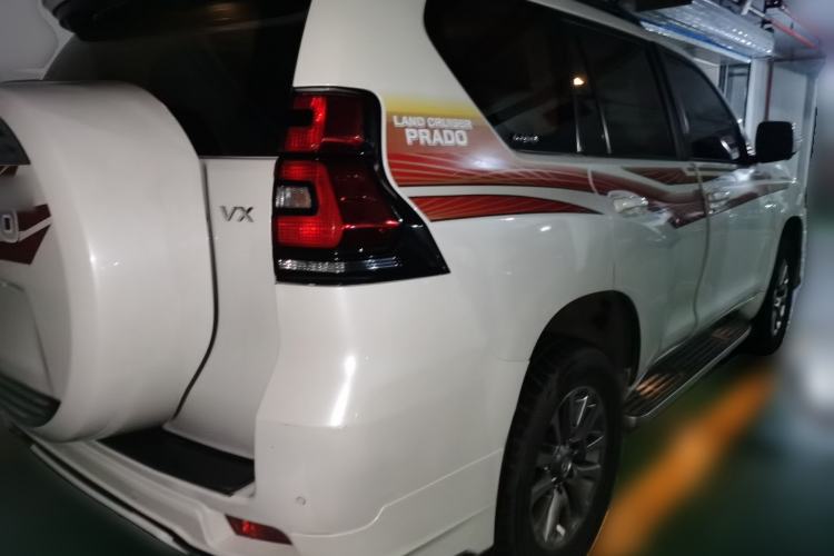 Used Toyota Prado 2018 3.5L Automatic TX-L with Rear-Mounted Spare Tire Rear Right 45 Deg