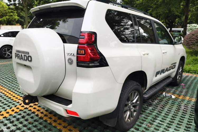 Used Toyota Prado 2018 4.0L TX-L U.S. Specification Rear Right 45 Deg