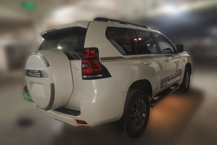Used Toyota Prado 2018 3.5L Automatic TX-L with Rear-Mounted Spare Tire Rear Right 45 Deg