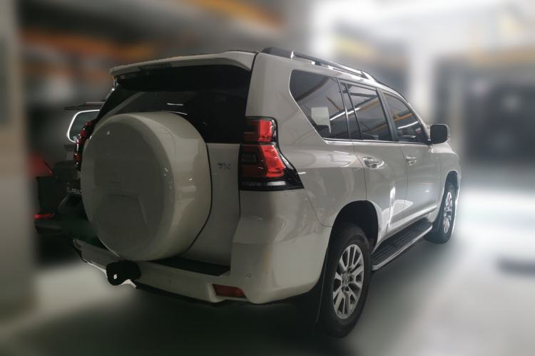 Used Toyota Prado 2018 3.5L Automatic TX-L with Rear-Mounted Spare Tire Rear Right 45 Deg