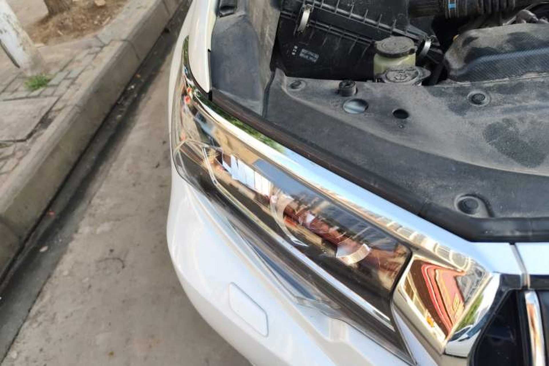 Used Toyota Prado 2018 3.5L Automatic TX-L with Rear-Mounted Spare Tire Right Front Headlight