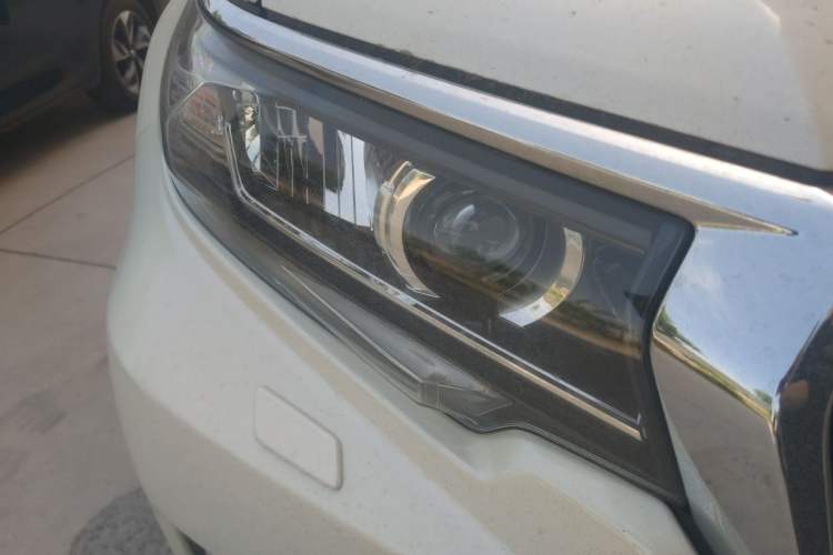 Used Toyota Prado 2018 3.5L Automatic TX-L Right Front Headlight