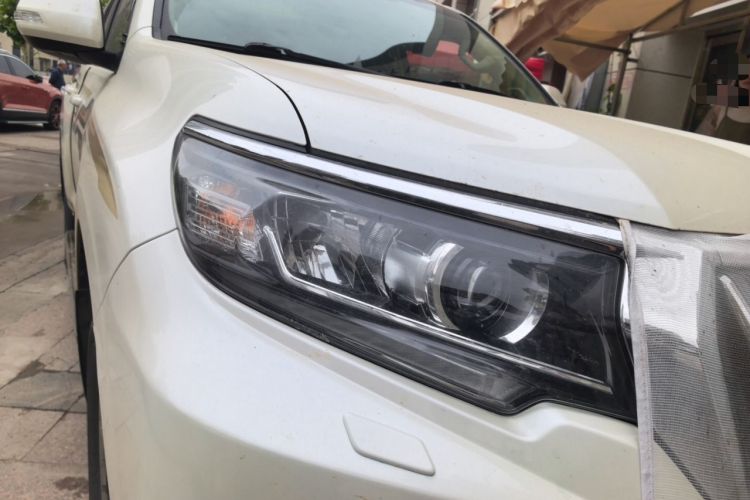 Used Toyota Prado 2018 3.5L Automatic VX NAVI with Rear-Mounted Spare Tire Right Front Headlight