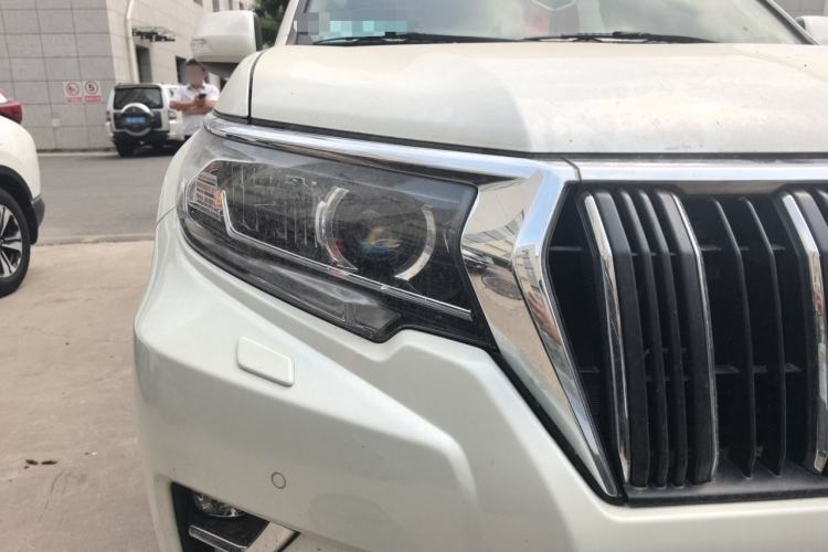 Used Toyota Prado 2018 3.5L Automatic TX-L NAVI with Rear-Mounted Spare Tire Right Front Headlight