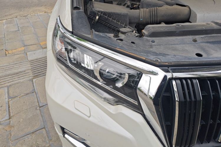 Used Toyota Prado 2018 3.5L Automatic TX-L Right Front Headlight