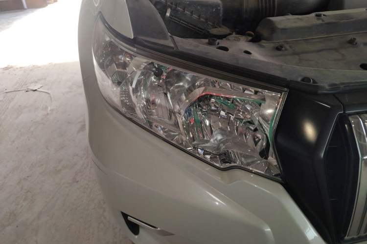 Used Toyota Prado 2018 3.5L Automatic SX Right Front Headlight