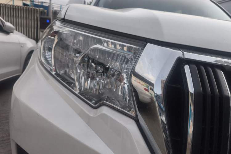 Used Toyota Prado 2018 3.5L Automatic TX Right Front Headlight