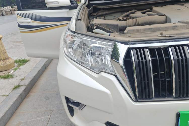 Used Toyota Prado 2018 3.5L Automatic TX Right Front Headlight