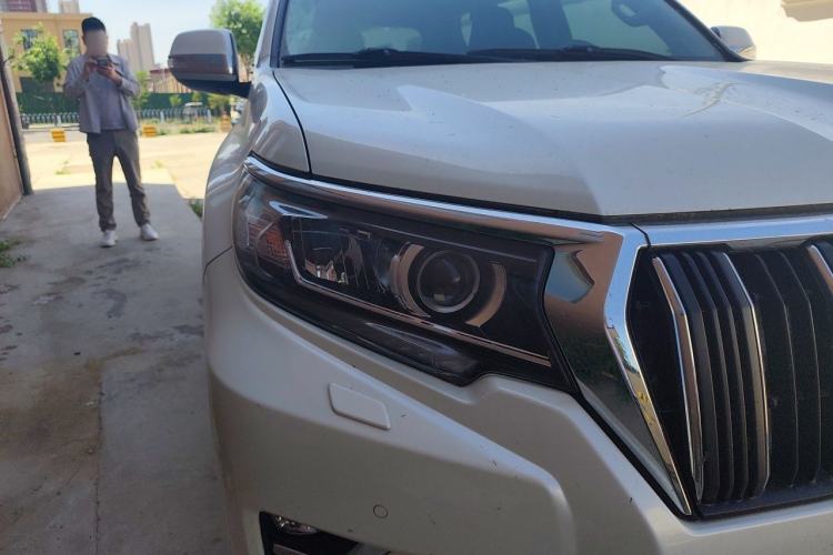 Used Toyota Prado 2018 3.5L Automatic TX-L NAVI with Rear-Mounted Spare Tire Right Front Headlight
