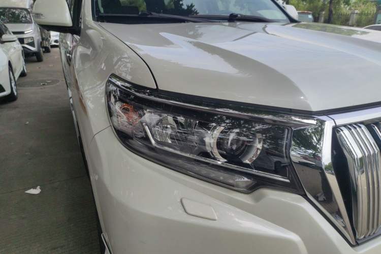 Used Toyota Prado 2018 3.5L Automatic TX-L NAVI with Rear-Mounted Spare Tire Right Front Headlight