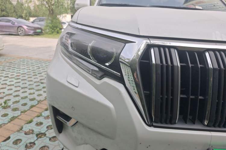 Used Toyota Prado 2018 3.5L Automatic TX-L Right Front Headlight
