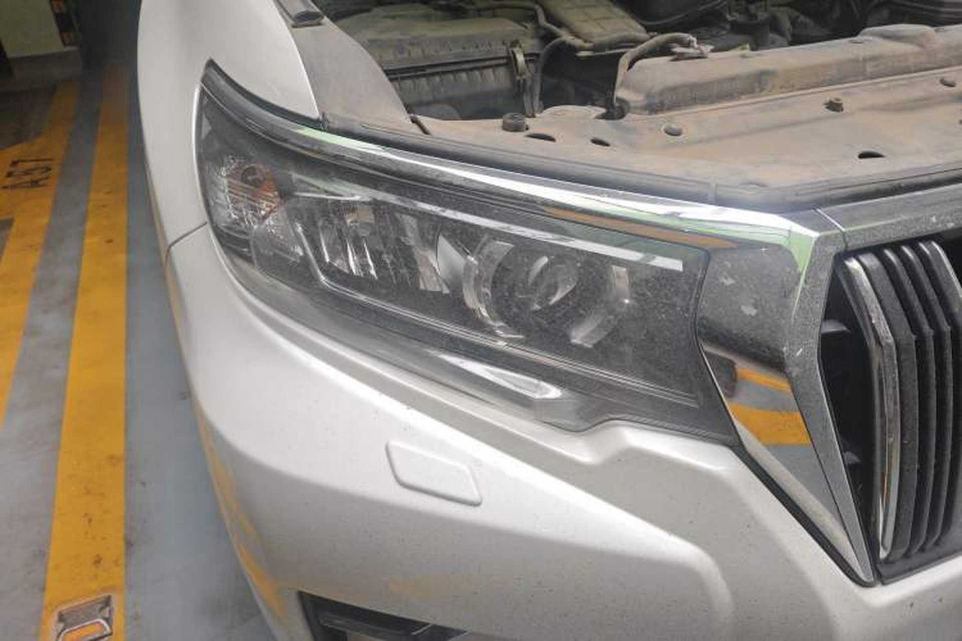 Used Toyota Prado  Right Front Headlight