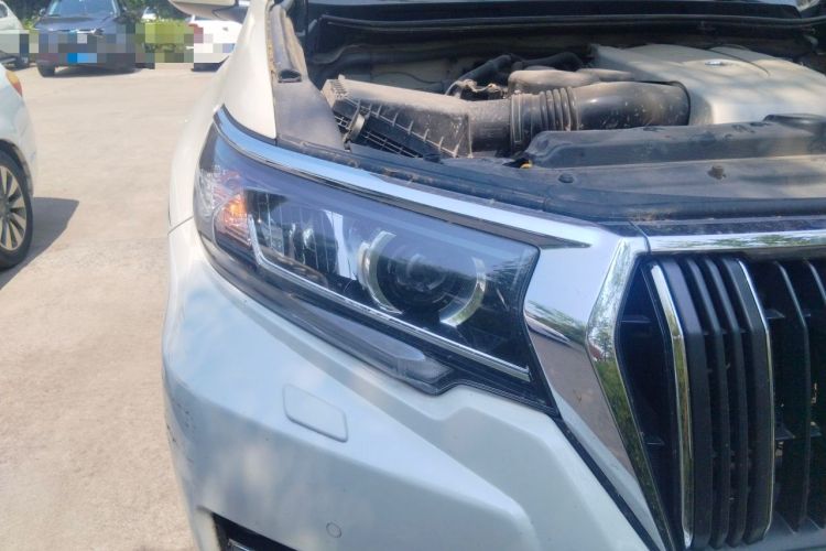 Used Toyota Prado 2018 3.5L Automatic TX-L Right Front Headlight
