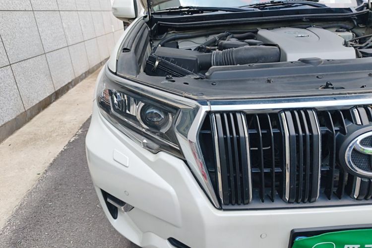 Used Toyota Prado 2018 3.5L Automatic TX-L NAVI with Rear-Mounted Spare Tire Right Front Headlight