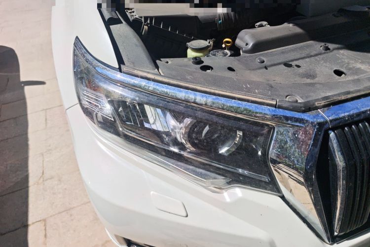 Used Toyota Prado 2018 3.5L Automatic TX-L with Rear-Mounted Spare Tire Right Front Headlight