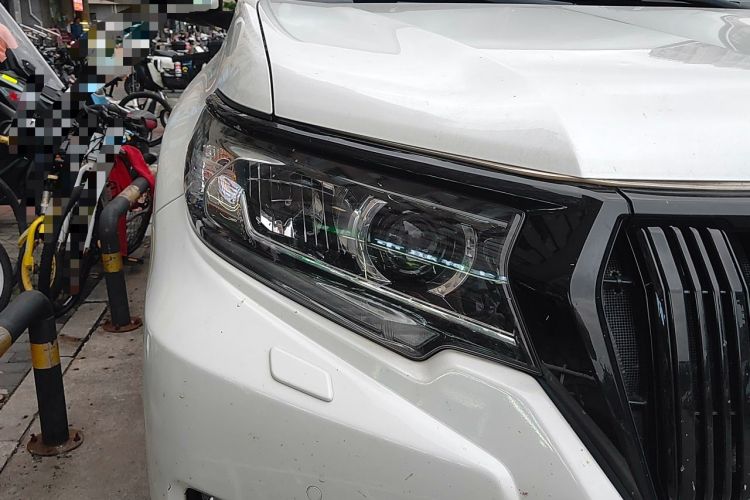 Used Toyota Prado 2018 3.5L Automatic TX-L Right Front Headlight