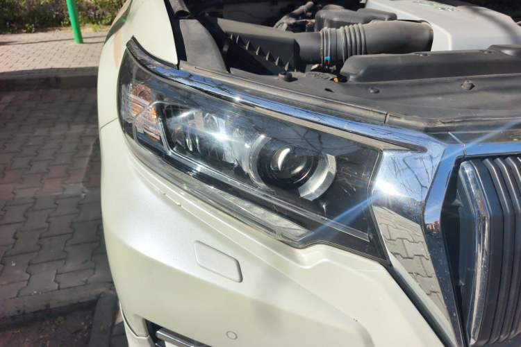 Used Toyota Prado 2018 3.5L Automatic TX-L Right Front Headlight