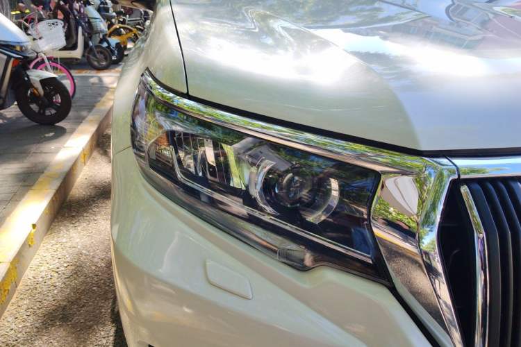 Used Toyota Prado 2018 3.5L Automatic TX-L NAVI with Rear-Mounted Spare Tire Right Front Headlight