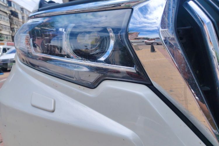 Used Toyota Prado 2018 3.5L Automatic TX-L NAVI with Rear-Mounted Spare Tire Right Front Headlight