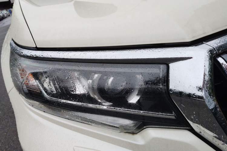 Used Toyota Prado  Right Front Headlight