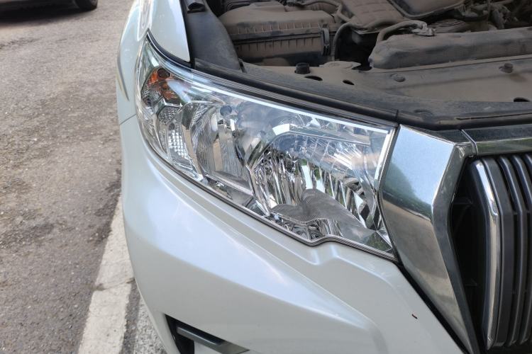 Used Toyota Prado  Right Front Headlight