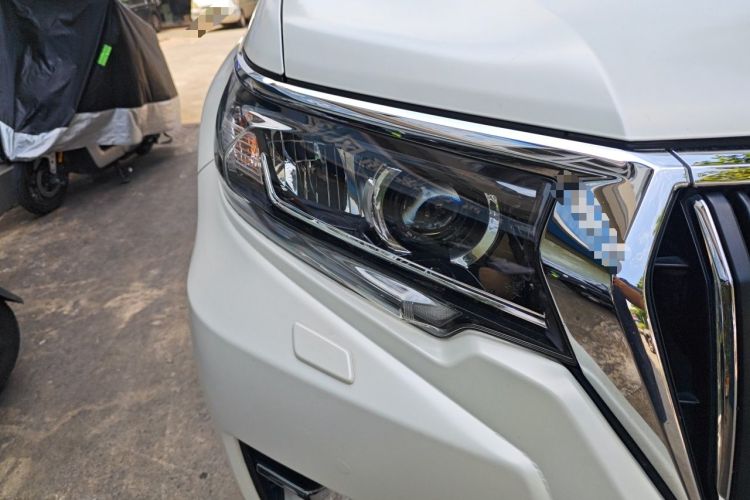 Used Toyota Prado 2018 3.5L Automatic TX-L NAVI with Rear-Mounted Spare Tire Right Front Headlight