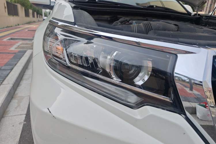 Used Toyota Prado 2018 4.0L TXL Nine Airbags External Mount – Middle East Version Right Front Headlight