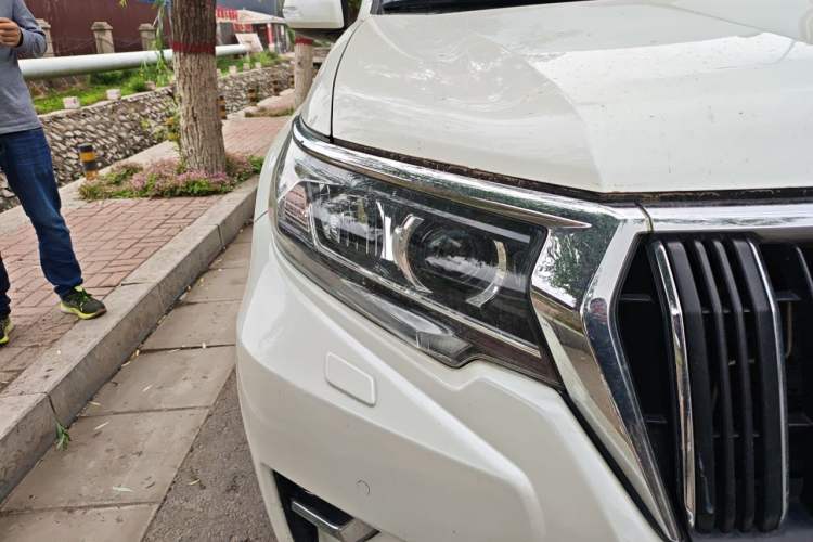 Used Toyota Prado 2018 3.5L Automatic TX-L NAVI Right Front Headlight