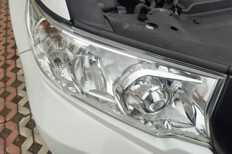 Used Toyota Prado  Right Front Headlight