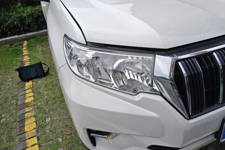 Used Toyota Prado 2018 3.5L Automatic TX Right Front Headlight