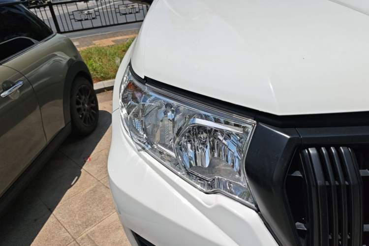 Used Toyota Prado 2018 3.5L Automatic SX Right Front Headlight